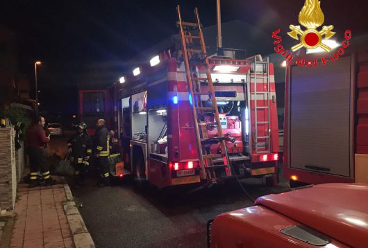 I Vigili del fuoco sul luogo dell'incendio