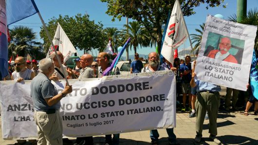 Cagliari, manifestazione contro la riforma della Sanità (foto Cronache Nuoresi)