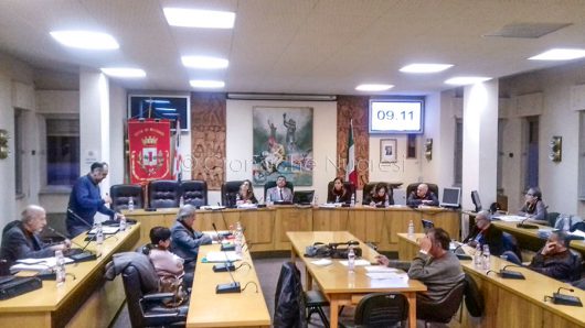 Un momento del Consiglio comunale (© Cronache Nuoresi)