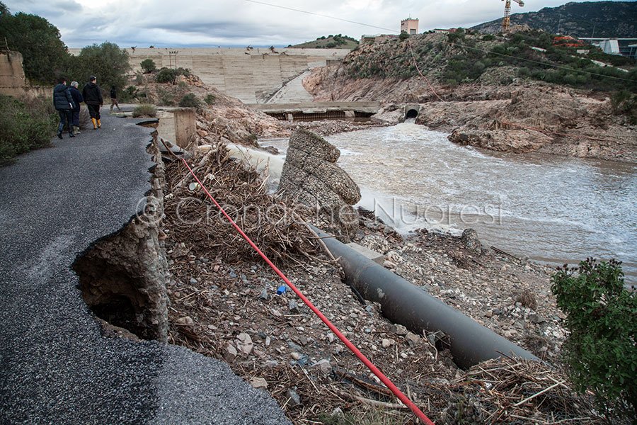 La diga di Maccheronis dopo l'alluvione Cleopatra (© foto S.Novellu)