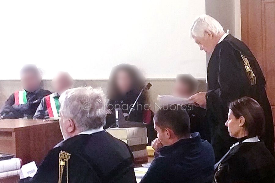 Un momento del processo per l'omicidio Monni-Masala (© foto Cronache Nuoresi)