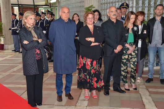 Macomer, inaugurazione di una scultura a Francesco Pischedda