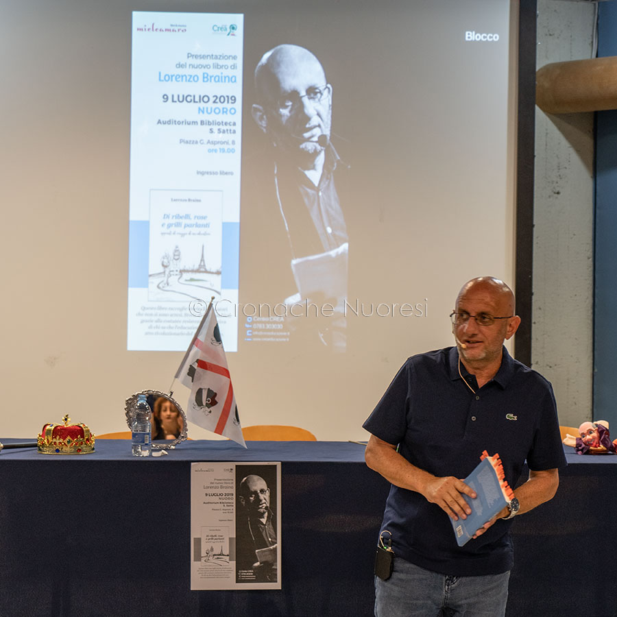 Nuoro. Incontro con il pedagogista Lorenzo Braina (foto S.Novellu)