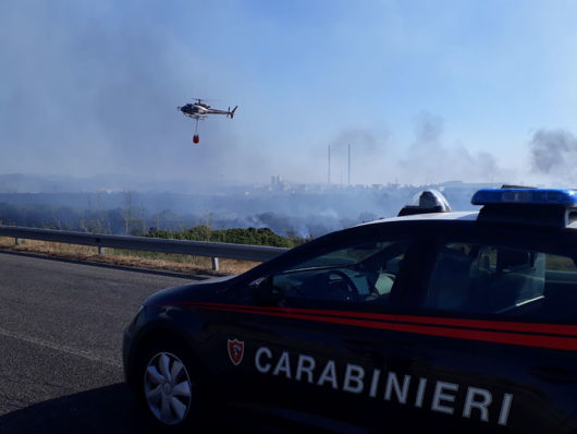 Incendio nella zona industriale di Ottana