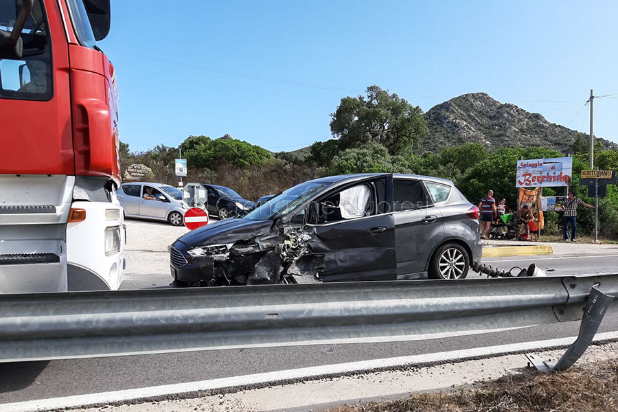 Una delle auto coinvolte nell'incidente