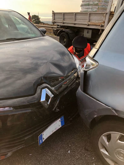 Due delle auto coinvolte nel tamponamento