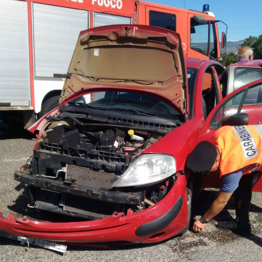 Una delle auto coinvolte nell'incidente