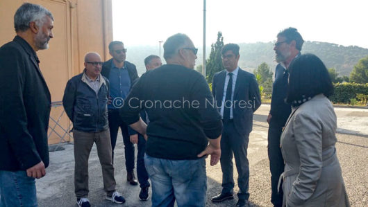 Presidio davanti ai cancelli della Motorizzazione Civile 