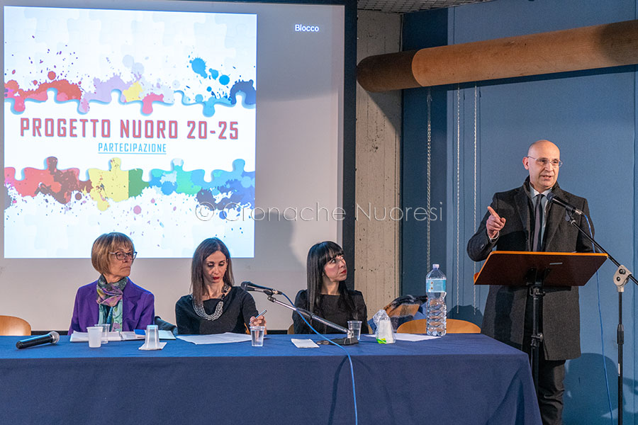 L'incontro di presentazione del progetto Nuoro 20-25 alla Satta (foto S.Novellu)