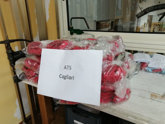 Alcune mascherine prodotte dalla Sartoria Demurtas di Jerzu