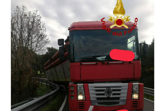 L'Autoarticolato uscito fuori strada