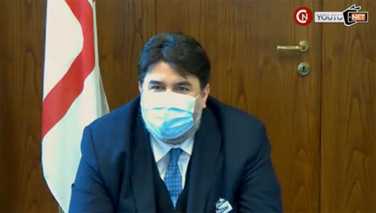 Il presidente Solinas durante la diretta