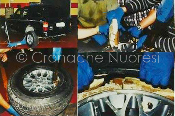 25 kg di hashish nascosti in un pneumatico della Jeep