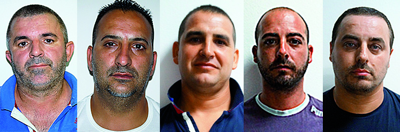 Sorpresi con oltre 50 chili di marijuana e arrestati in un ovile di Loculi