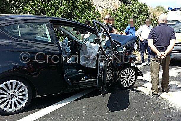 Sorpasso azzardato: ferita coppia di Ovodda