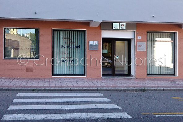 Nuoro. “Black out” domani mattina, commercianti in rivolta