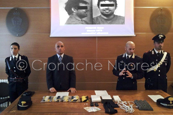 Corriere della droga arrestato con cinque chili di cocaina