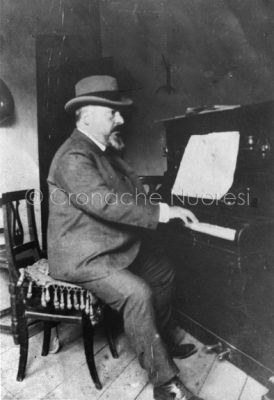 Priamo Gallisay al piano