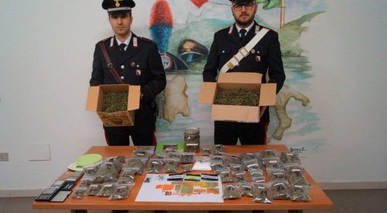 Smantellato un supermarket della droga: arrestato un giovane insospettabile