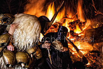 Boes e Merdules: dalla tradizione al folklore