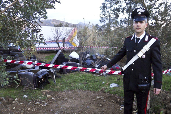 Rinvenute e sottoposte a sequestro tre discariche a cielo aperto con rifiuti pericolosi