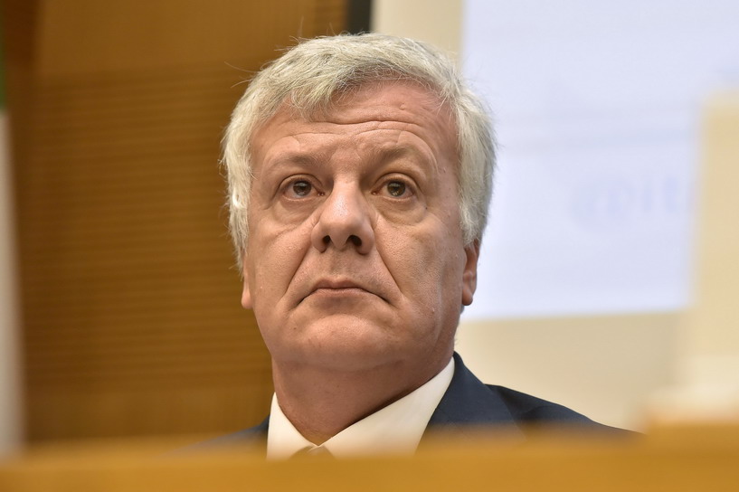 Pigliaru a Galletti: «il deposito di scorie nucleari è una servitù che non vogliamo»