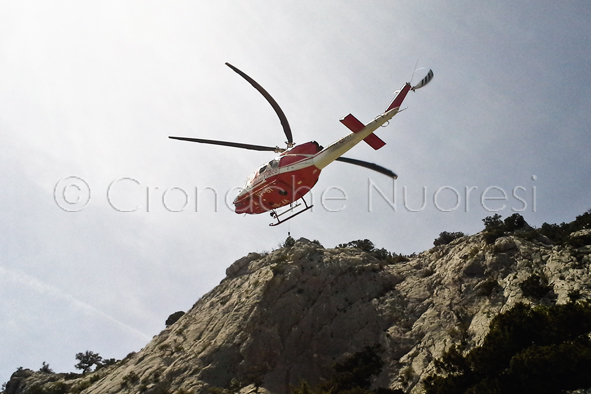 Si ferisce dopo un tuffo da una roccia a Cala Goloritzè