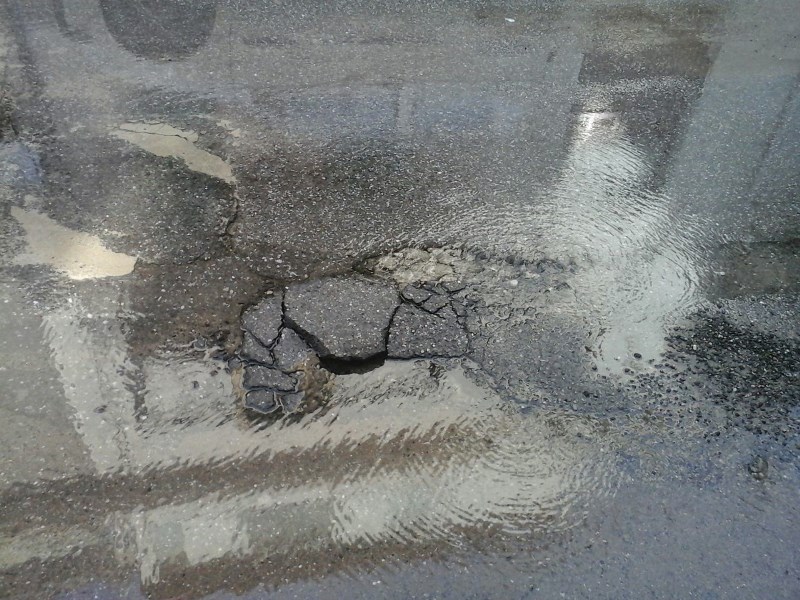 Orotelli: riparazione perdita idrica in via Caduti in guerra