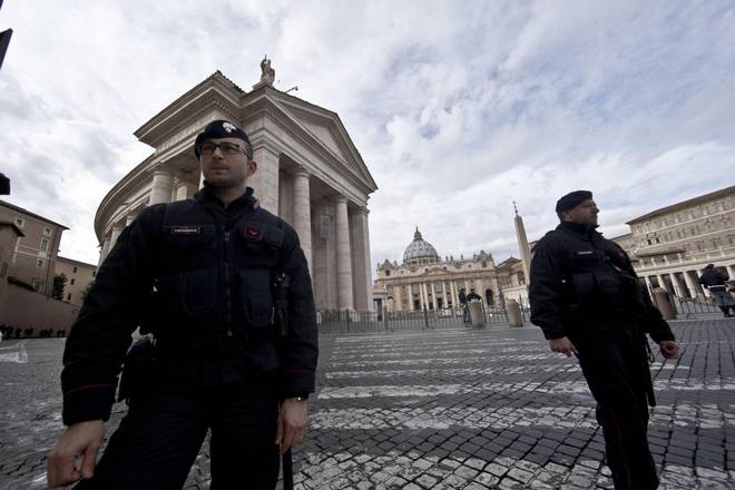 Attacco terroristico alla Santa Sede sventato dopo controlli per la presenza in città di due kamicaze