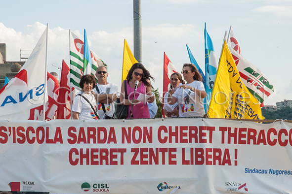 Scuola. Docenti sardi pronti a "marciare" su Roma