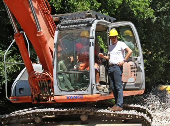 Siniscola: casa abusiva demolita in pieno centro
