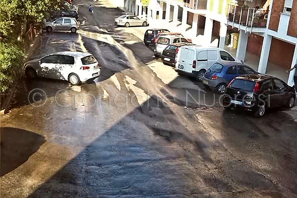 "Un fiume d'acqua" gronda da viale Repubblica