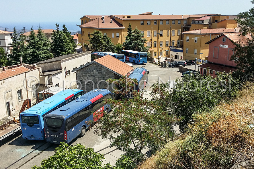 Deraglia Trenino verde con settanta passeggeri a bordo. Tanta paura ma nessun ferito