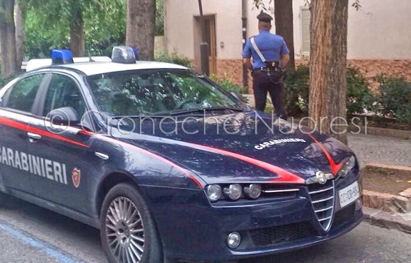 Sorpreso al bar oltre l'orario consentito, sorvegliato speciale minaccia un Carabiniere: arrestato