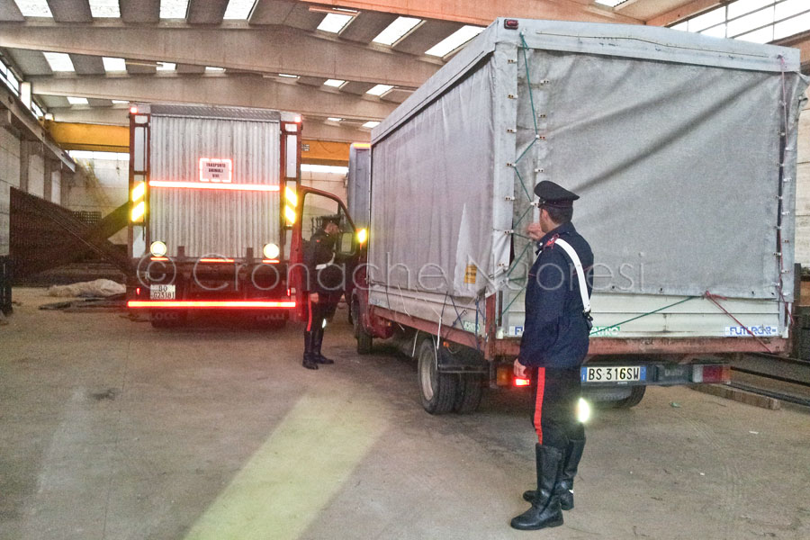 Nuoro: tre autocarri rubati recuperati dai Carabinieri in un capannone a Prato Sardo