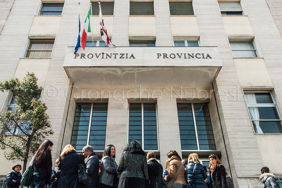 Legge Omnibus: prorogato il commissariamento delle Province e i contratti dei lavoratori