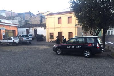 Lula. I Carabinieri nel punto in cui era collocato l'albero di Natale