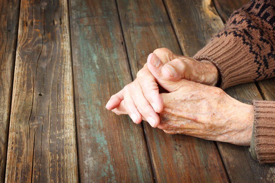Dramma della solitudine: 87enne trovato morto nella propria abitazione