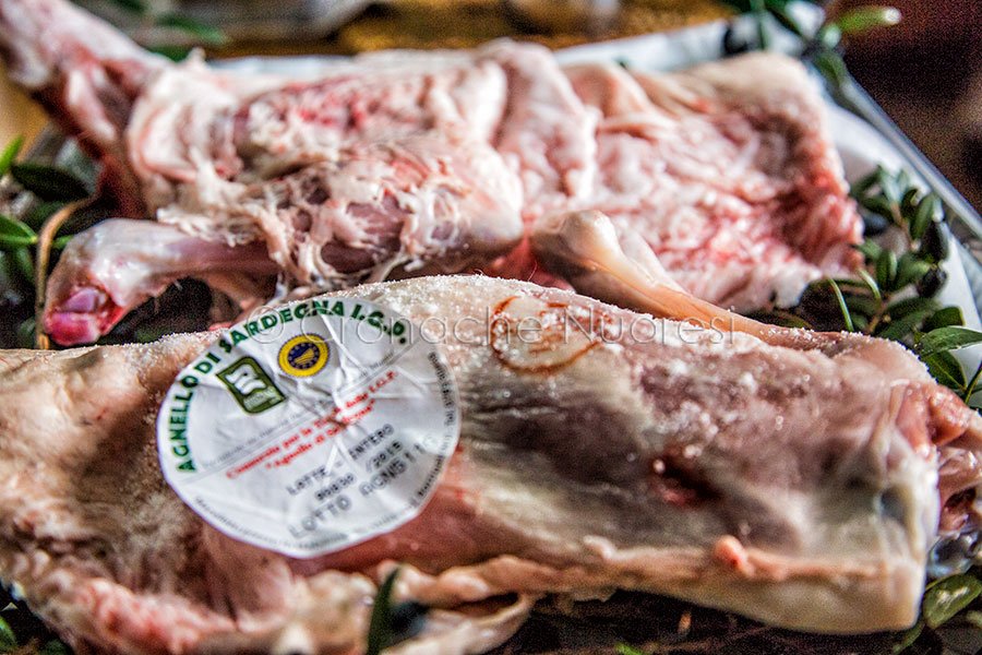 Contas: “Attenzione alle favole della carne sintetica. L’agnello IGP di Sardegna è una garanzia per la salute”