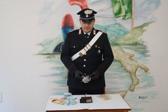 Droga: aumentano i controlli e le perquisizioni in tutto il territorio