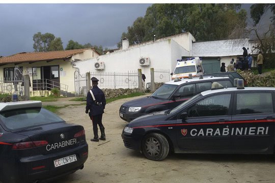 Tensione tra extracomunitari, scoppia la rissa nel centro d’accoglienza d’Olzai durante la distribuzione dei pasti