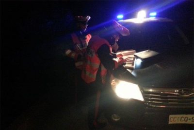 Un momento dei controlli dei Carabinieri