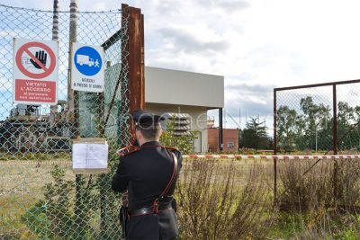 Ottana, i Carabinieri applicano i sigilli ai siti sequestrati