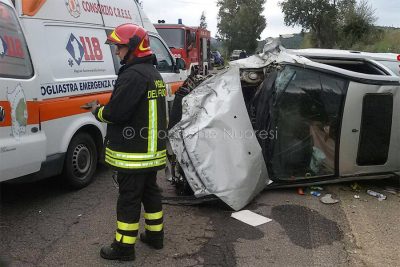 L'utilitaria subito dopo lo scontro con il fuoristrada
