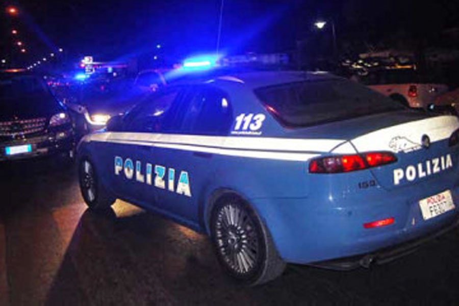 Covid: 400 tra interno e esterno di un locale: la Polizia pone i sigilli per 5 giorni