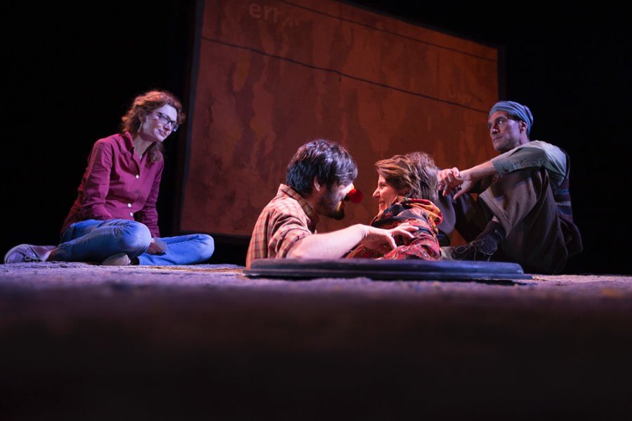 Incendi: la tragedia della guerra libanese conquista il pubblico nuorese in attesa di Covatta e Iacchetti