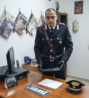 La baionetta sequestrata dai Carabinieri