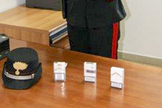 Vendevano sigarette a studenti minorenni: scattano le contravvenzioni per due tabaccai