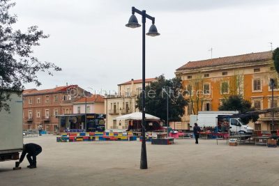 Il mercatino del Venerdì ai Giardini di p.zza V.Emanuele (foto S.Novellu)