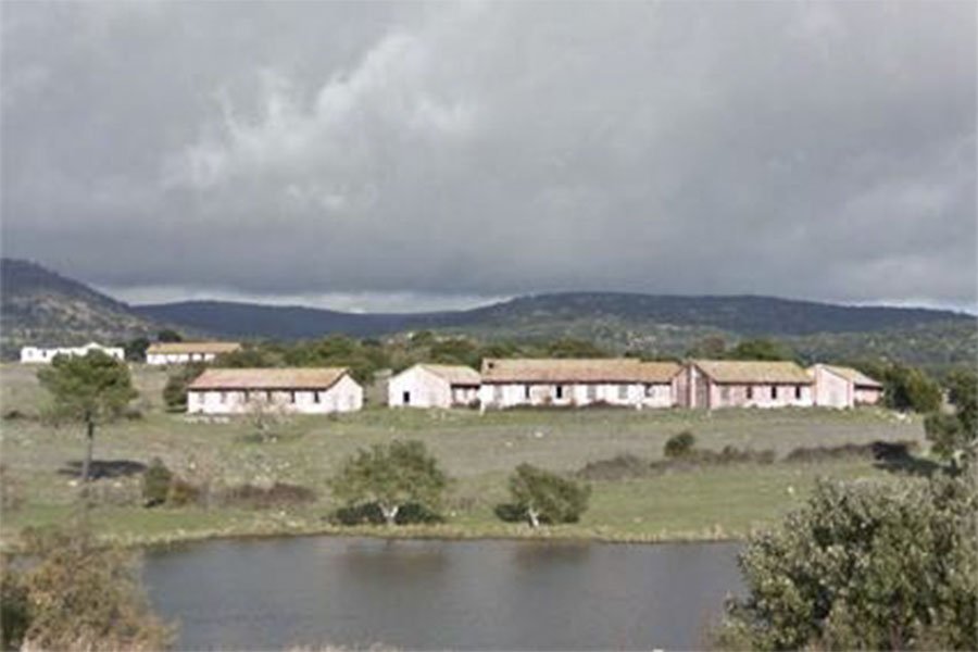 Caserma di Prato Sardo: l’Amministrazione promette entro 182 giorni sarà effettuato il completamento della struttura